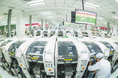 武漢 韌性之城，經(jīng)濟穩(wěn)居全國前十，專業(yè)服務(wù)保障城市運轉(zhuǎn)